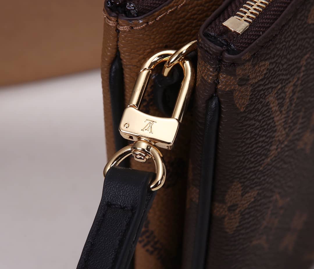 L0vis Vvtt0n Pochette Double Zip Monogram Replica Bag M69203