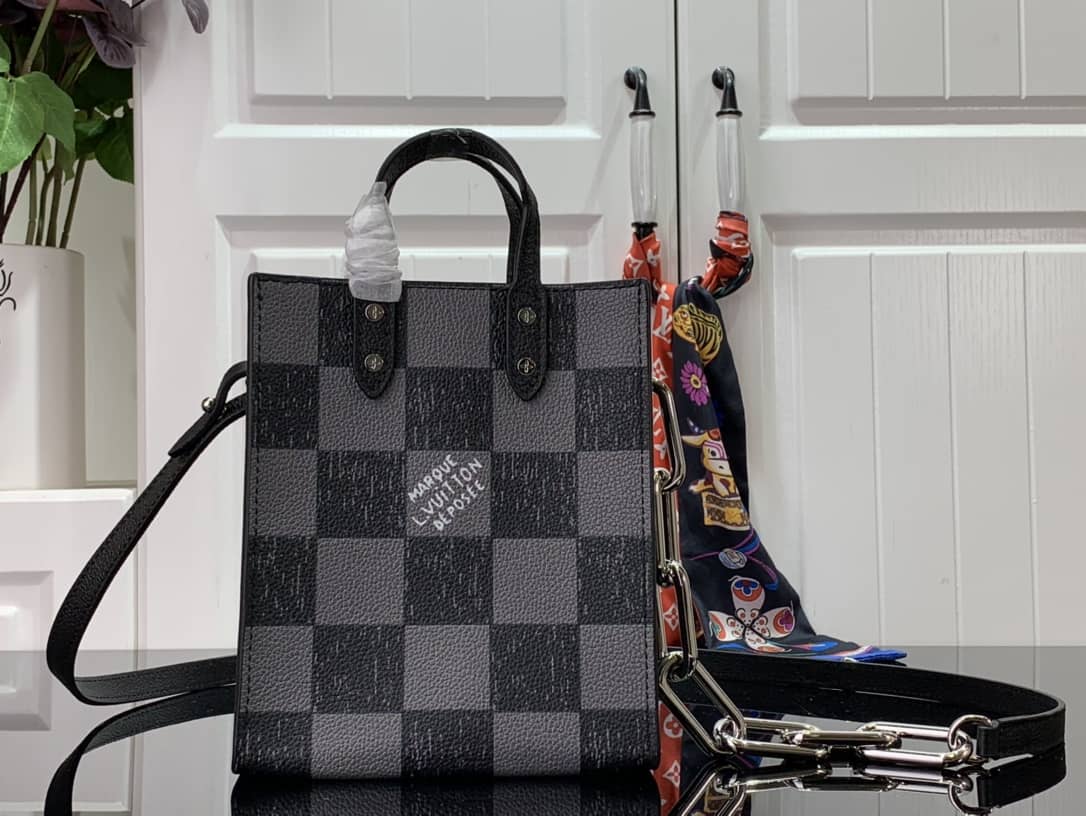 L0vis Vvtt0n Damier Checkerboard Pattern Sac Plat XS Bag Replica N60495