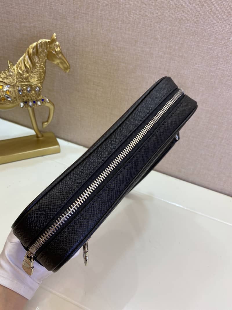 L0vis Vvtt0n Pochette Kasai Taiga Cowhide Leather Tote Replica M30441