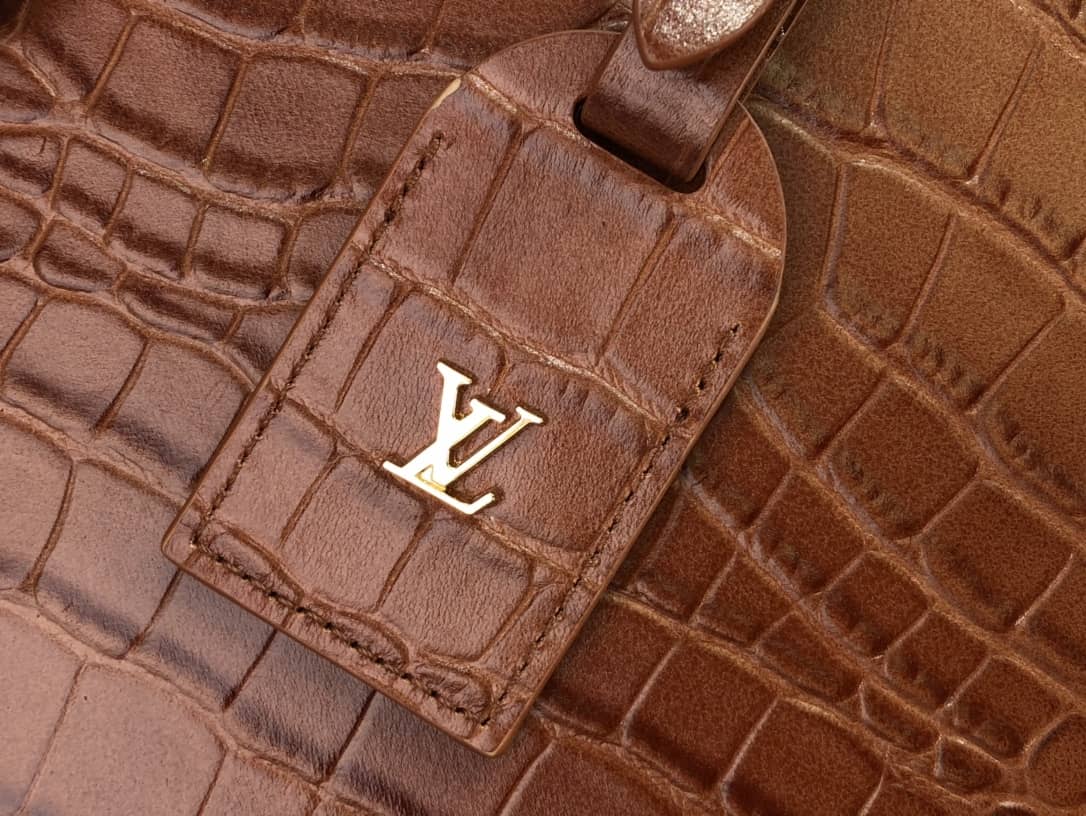 L0vis Vvtt0n Petite Boite Chapeau Crocodilien Brillant Replica Bag Yellow N93597