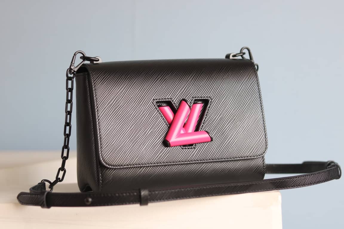 L0vis Vvtt0n Textured Epi Leather Twist Series Bag Black
