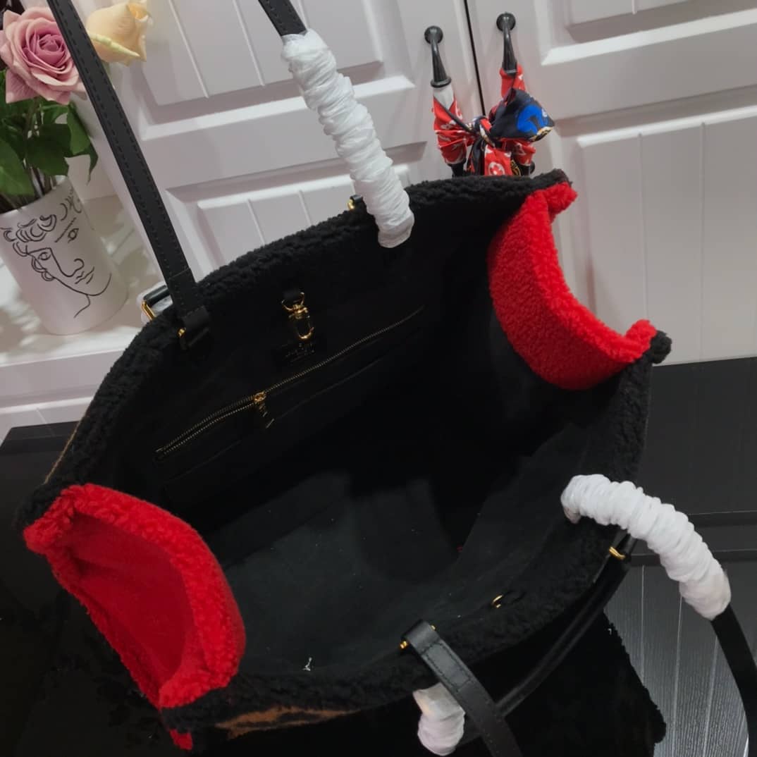 L0vis Vvtt0n Onthego Teddy Shearling Limited GM Tote Replica Black M55421