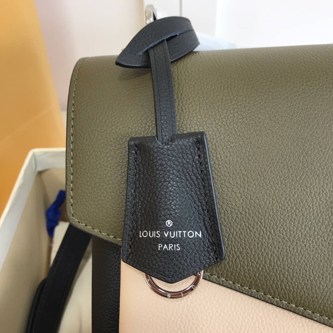 L0vis Vvtt0n MyLockMe 2way Leather Grain Satchel Replica Green M54849