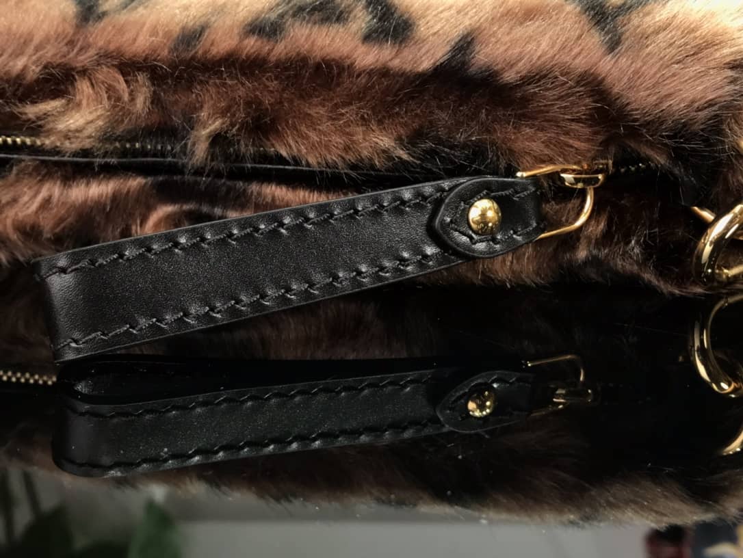 L0vis Vvtt0n Mink Monogram Vision Milla MM Pochette