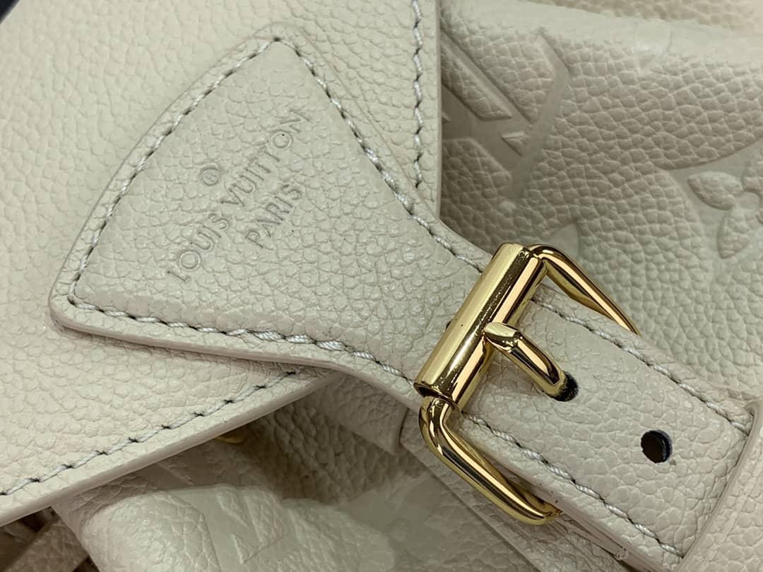 L0vis Vvtt0n Empreinte Montsouris White M45639 Replica Backpack