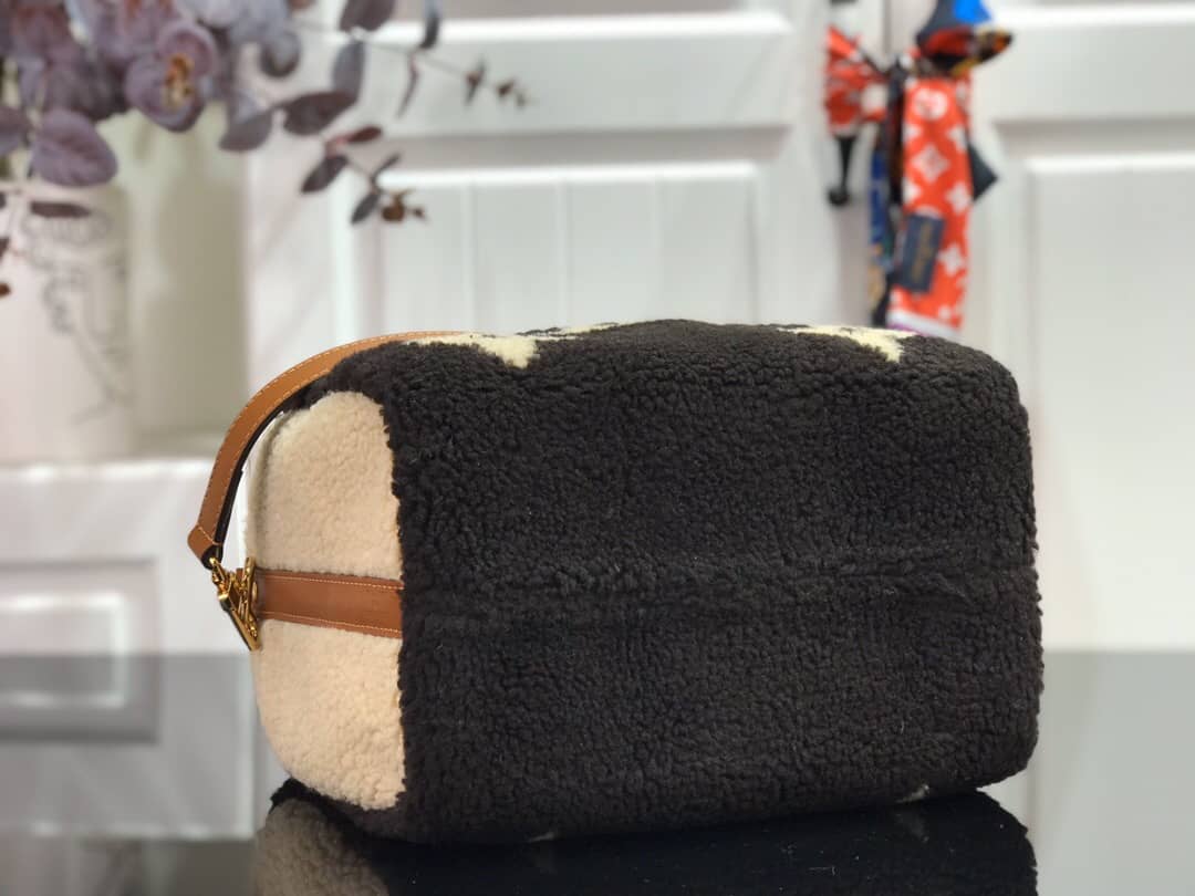 L0vis Vvtt0n Replica Bags Speedy 25 Giant Monogram Teddy M55423