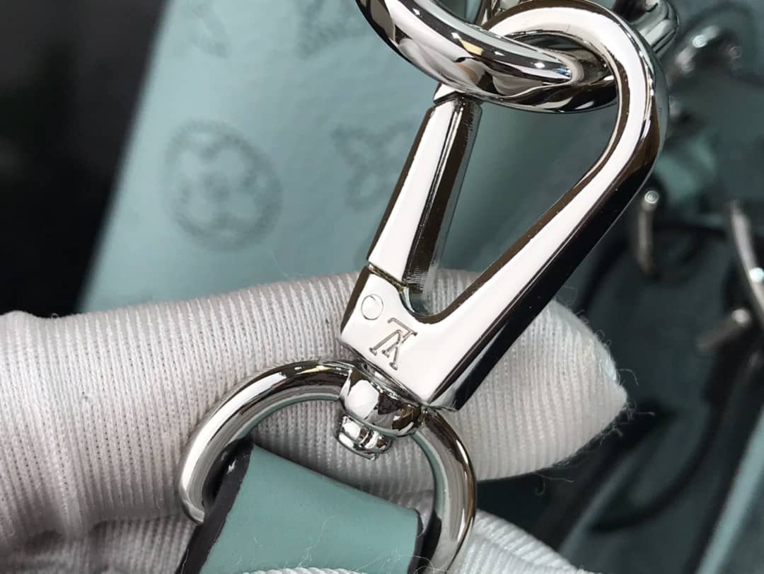 L0vis Vvtt0n Mahina Muria Replica Handbag Blue M55801