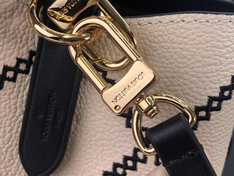 L0vis Vvtt0n NeoNoe MM Cream M46023 Replica Bucket Bag