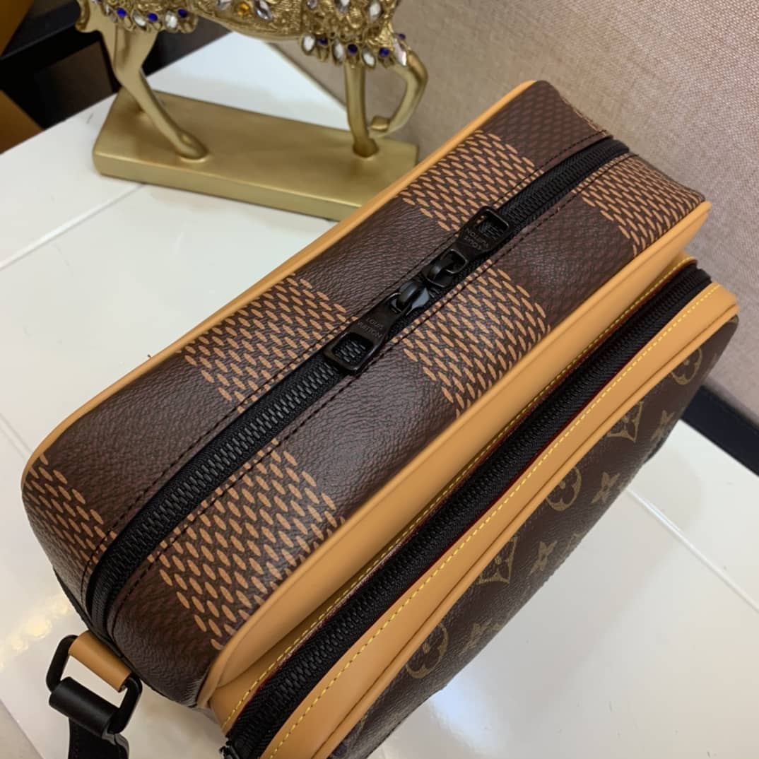 L0vis Vvtt0n x Nigo Giant Monogram Messenger Replica Bag M44757