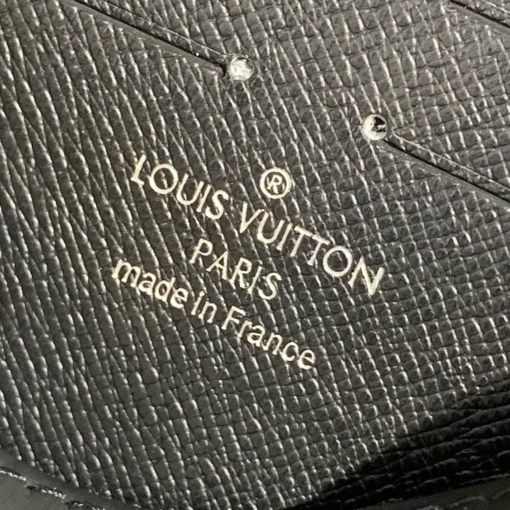 L0vis Vvtt0n Monogram Eclipse Canvas Replica Pochette Voyage MM Black M61692