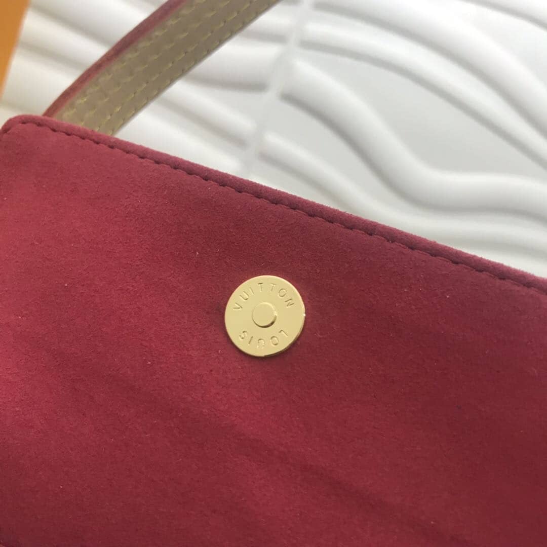 L0vis Vvtt0n Viva Cite MM Monogram Replica Shoulder Bag M51164