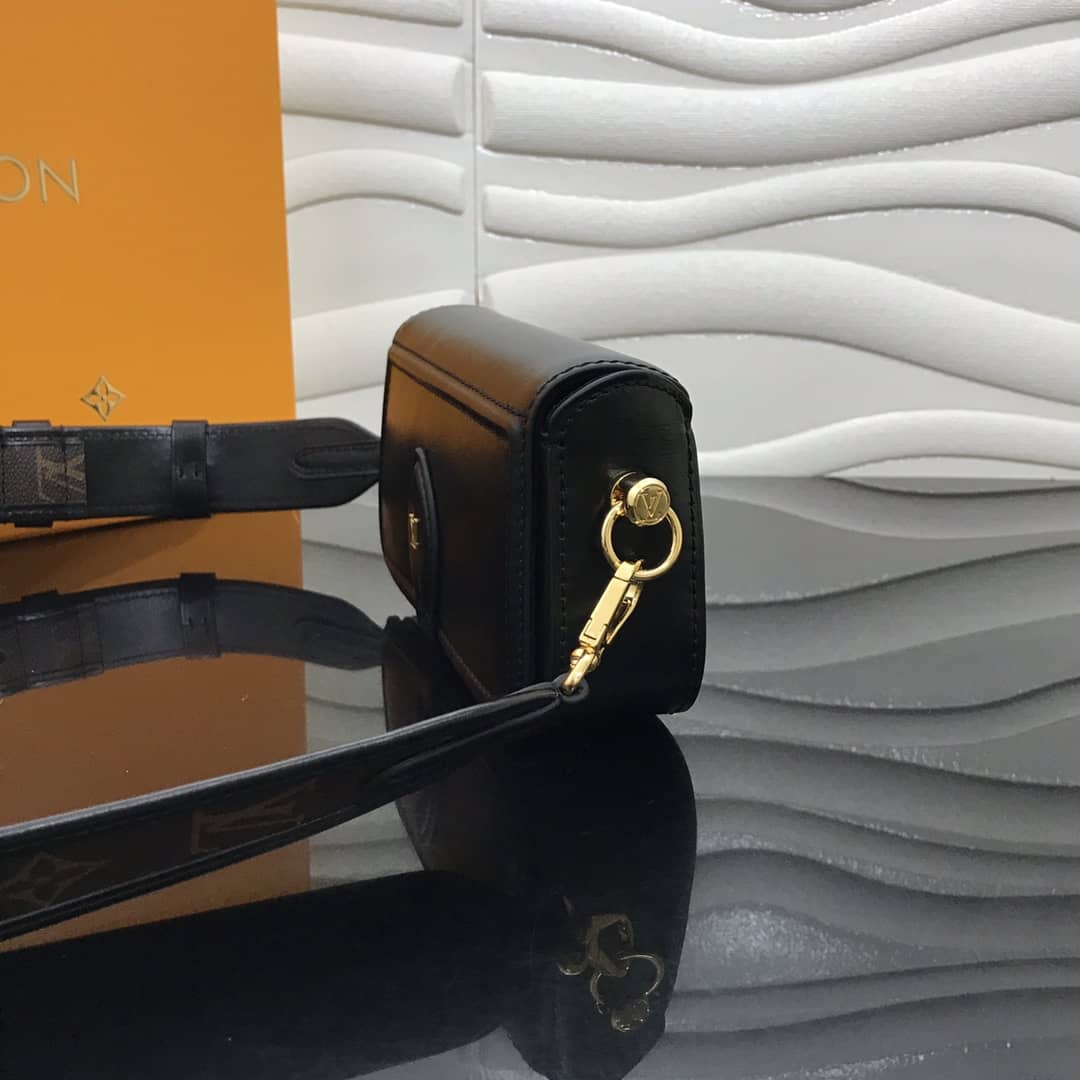 L0vis Vvtt0n Officier Pouch Monogram Canvas Strap Replica Bag Black M69841