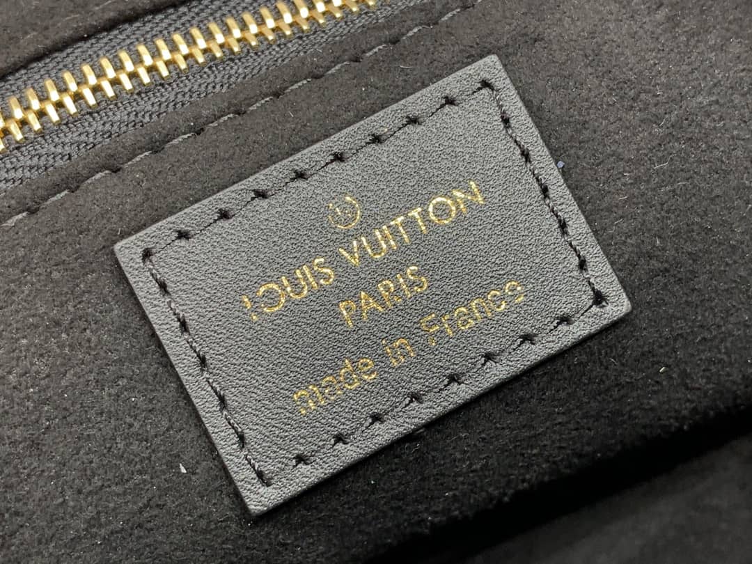 L0vis Vvtt0n Petite Malle Souple Monogram Bag Replica M45571