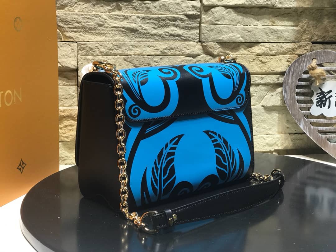 L0vis Vvtt0n Twist MM Bag Blue M50296 Replica