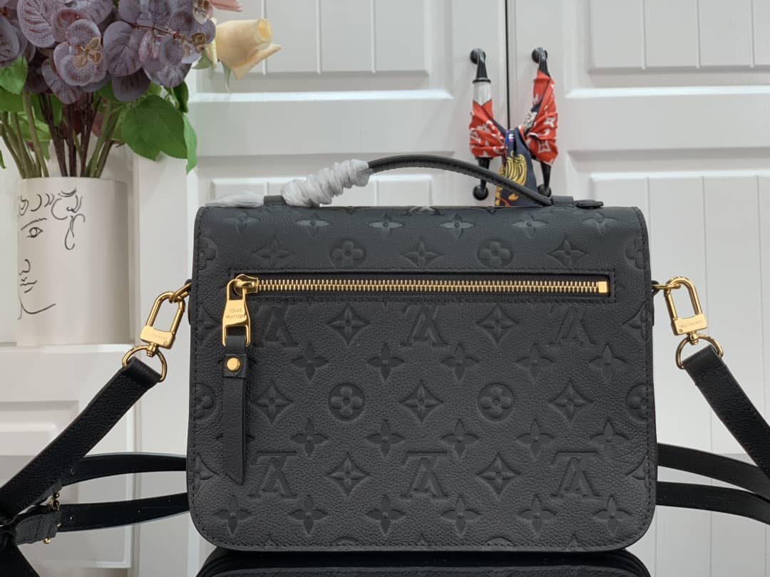 L0vis Vvtt0n Pochette Metis Marine Leather Dark Blue M44071 Replica Shoulder Bag