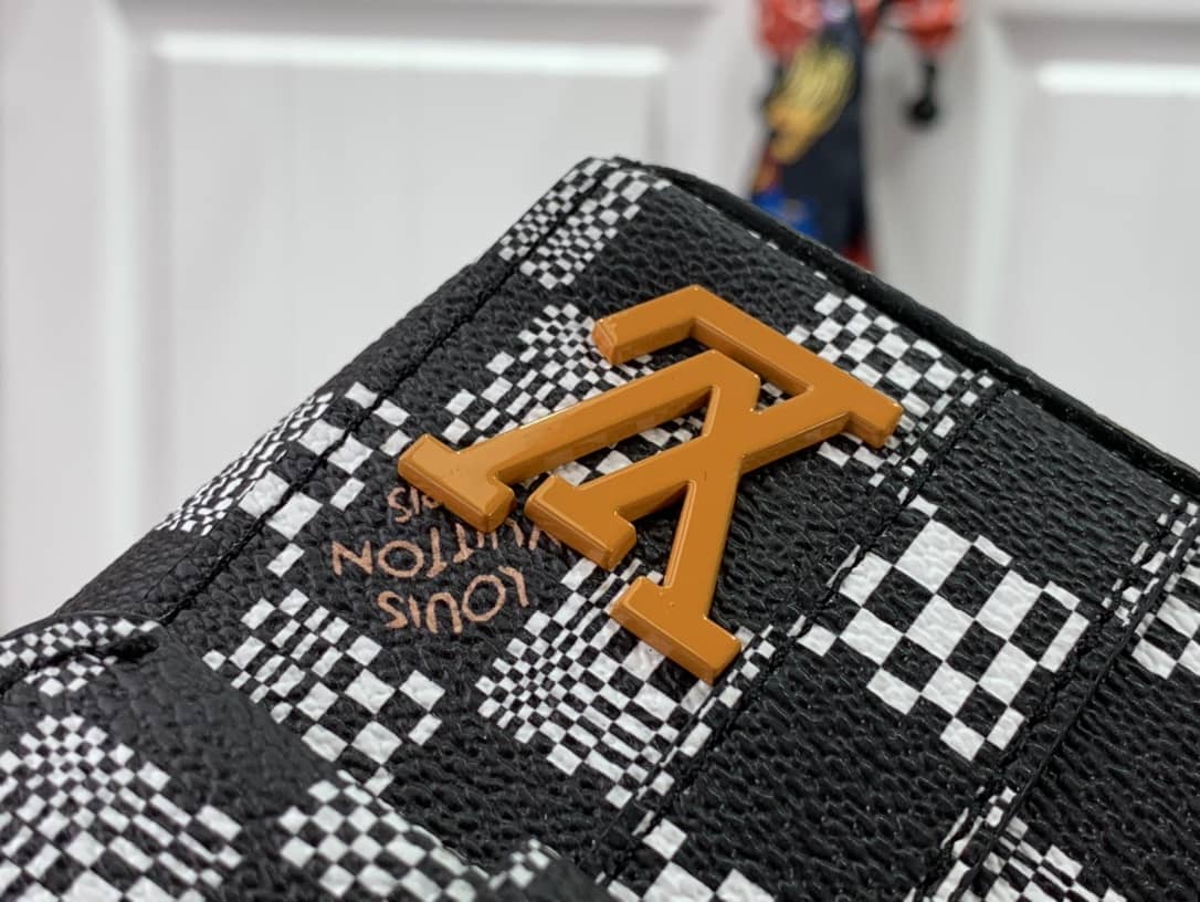 L0vis Vvtt0n Damier Distorted Flap Soft Trunk 2Way Replica N50032