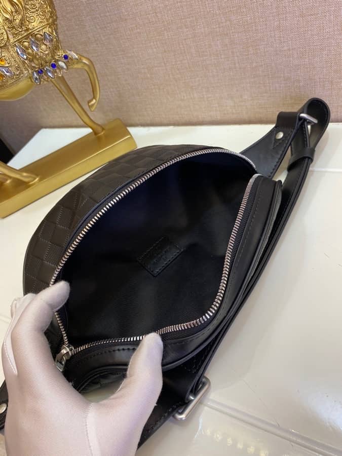 L0vis Vvtt0n Campus Damier Infini Replica Bumbag N40298