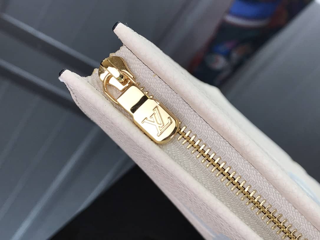 L0vis Vvtt0n Summer Toiletry Pouch Monogram Empreinte Replica Apricot M80504