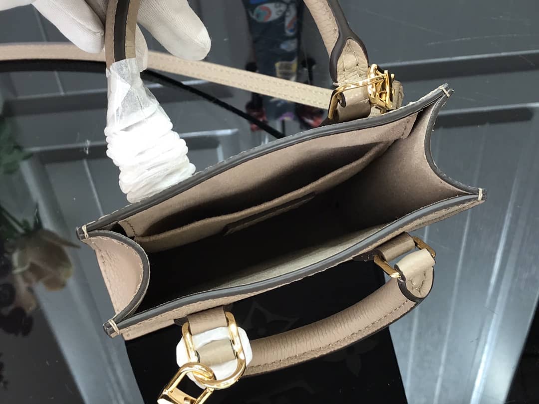 L0vis Vvtt0n Monogram Petit Sac Plat Bag Replica Gray M80449