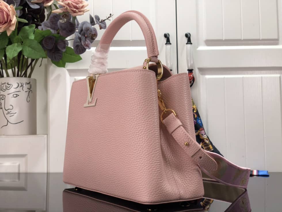 L0vis Vvtt0n Capucines MM Pink M59597 Replica Shoulder Bag