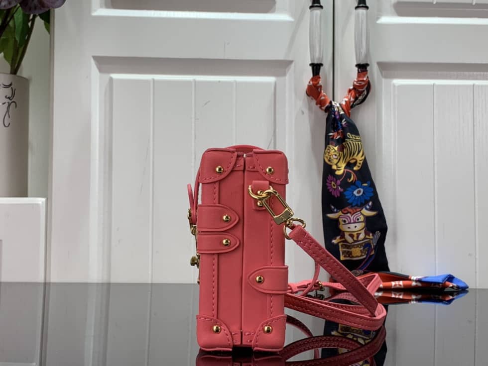 L0vis Vvtt0n Petite Malle Flou Pink M20745 Replica Trunk Box