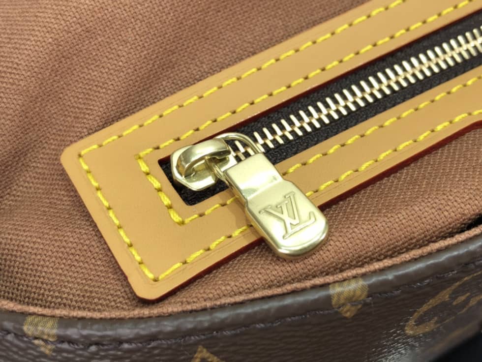 L0vis Vvtt0n Mini Looping Monogram M51147 Replica Shoulder Bag