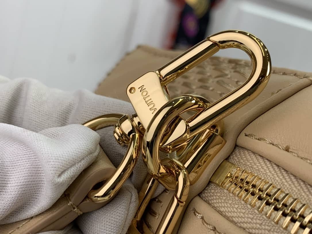 L0vis Vvtt0n Damier Quilt Lambskin Troca MM H27 Replica Bag Apricot M59114