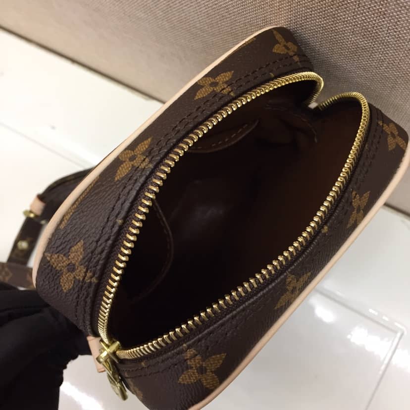 L0vis Vvtt0n Monogram Danube Replica Crossbody Bag M45266