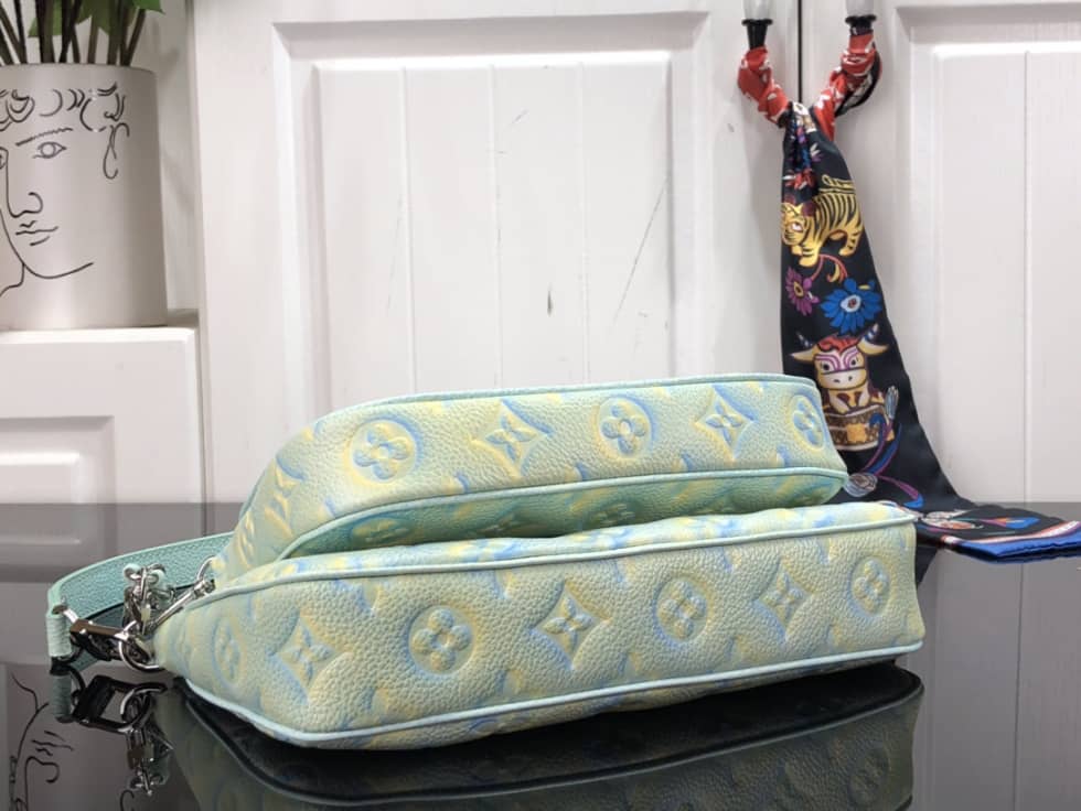 L0vis Vvtt0n Multi Pochette Accessoires Water Green M46180 Replica