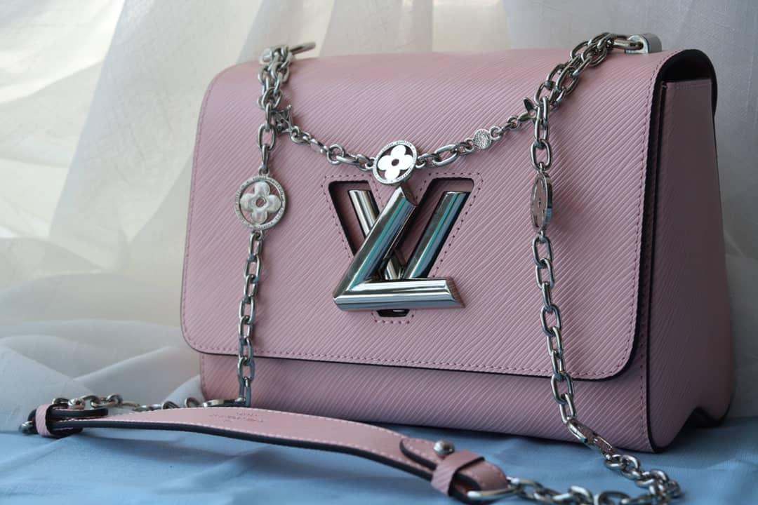 L0vis Vvtt0n Textured Epi Leather Twist Series Bag