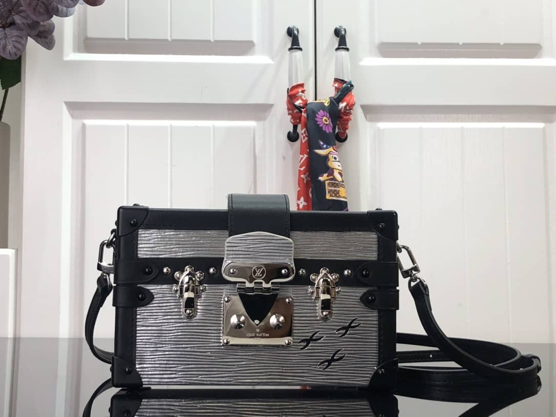 L0vis Vvtt0n Crossbody Dupe Petite Malle  M55309