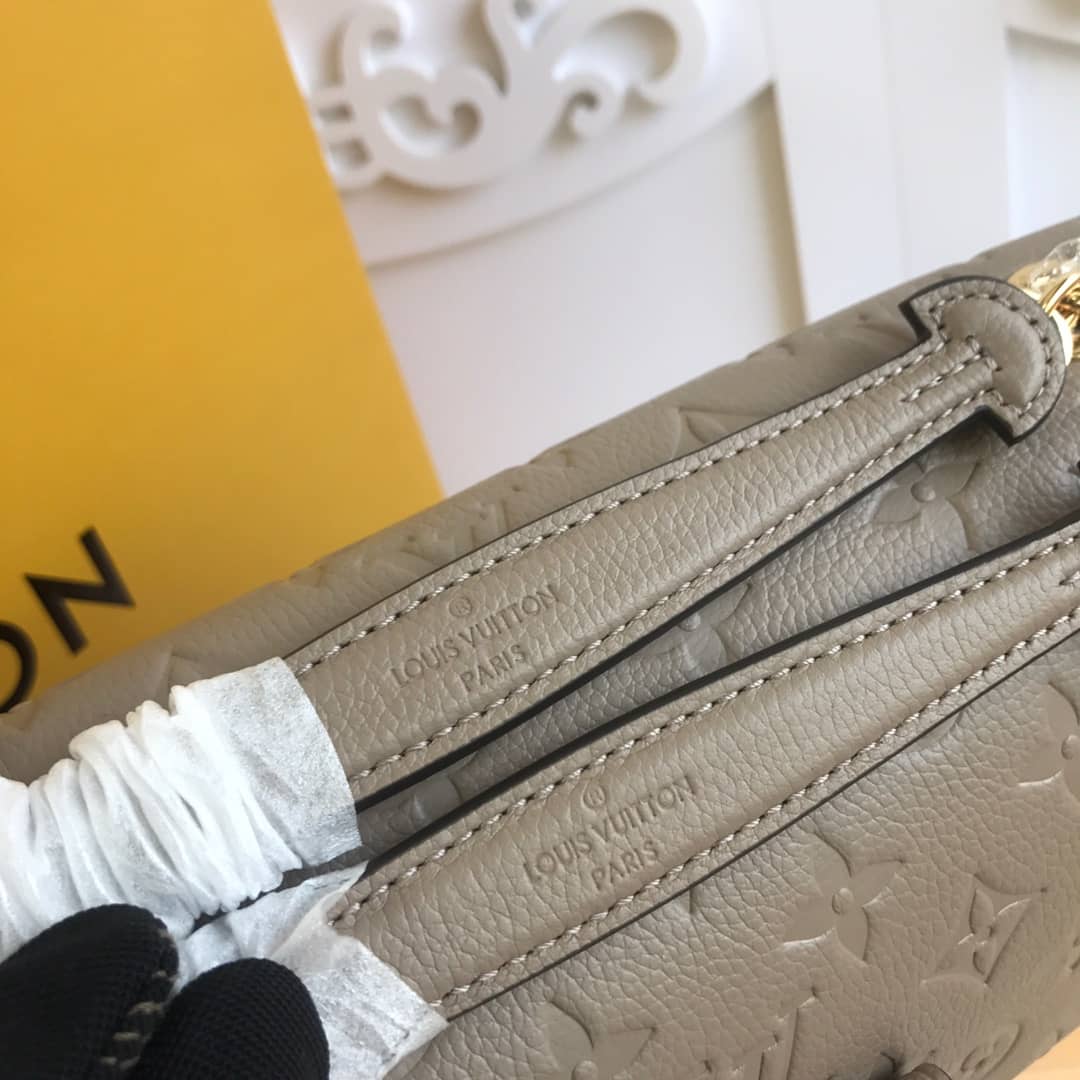 L0vis Vvtt0n Monogram Empreinte Vavin PM Chain Replica Shoulder Bag Khaki M44151