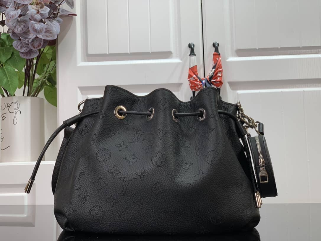 L0vis Vvtt0n Bella Mahina Magnolia Leather Replica Bag M57068 Black