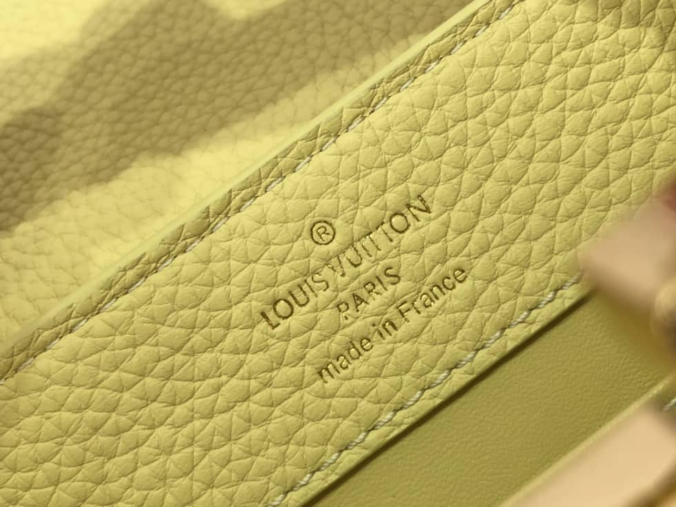 L0vis Vvtt0n Capucines Mini Yellow M58586 Replica Shoulder Bag