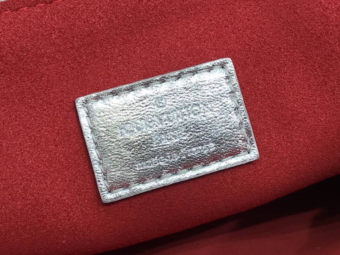 L0vis Vvtt0n Cream Coussin PM Monogram Embossed Lambskin Replica Bag Silver M57793