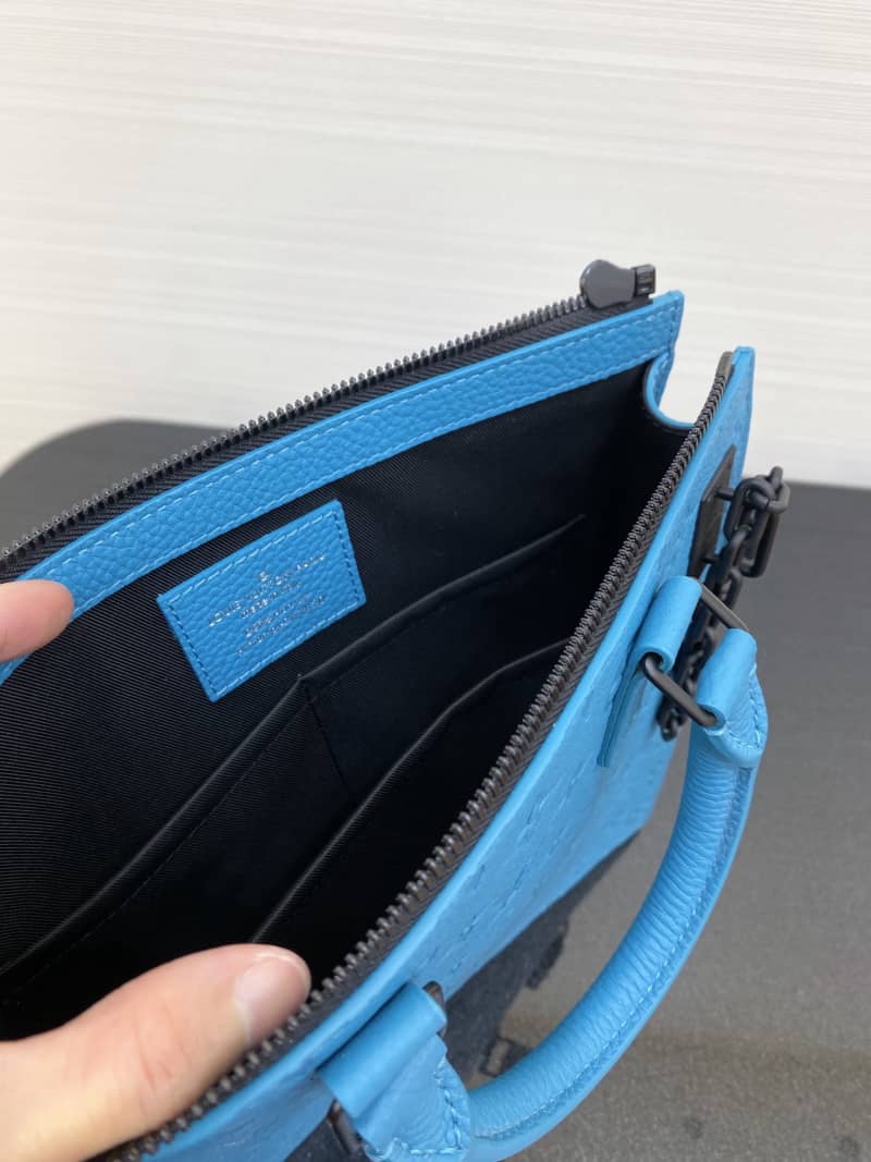L0vis Vvtt0n Sac Plat Messenger Bag Replica Blue M55891