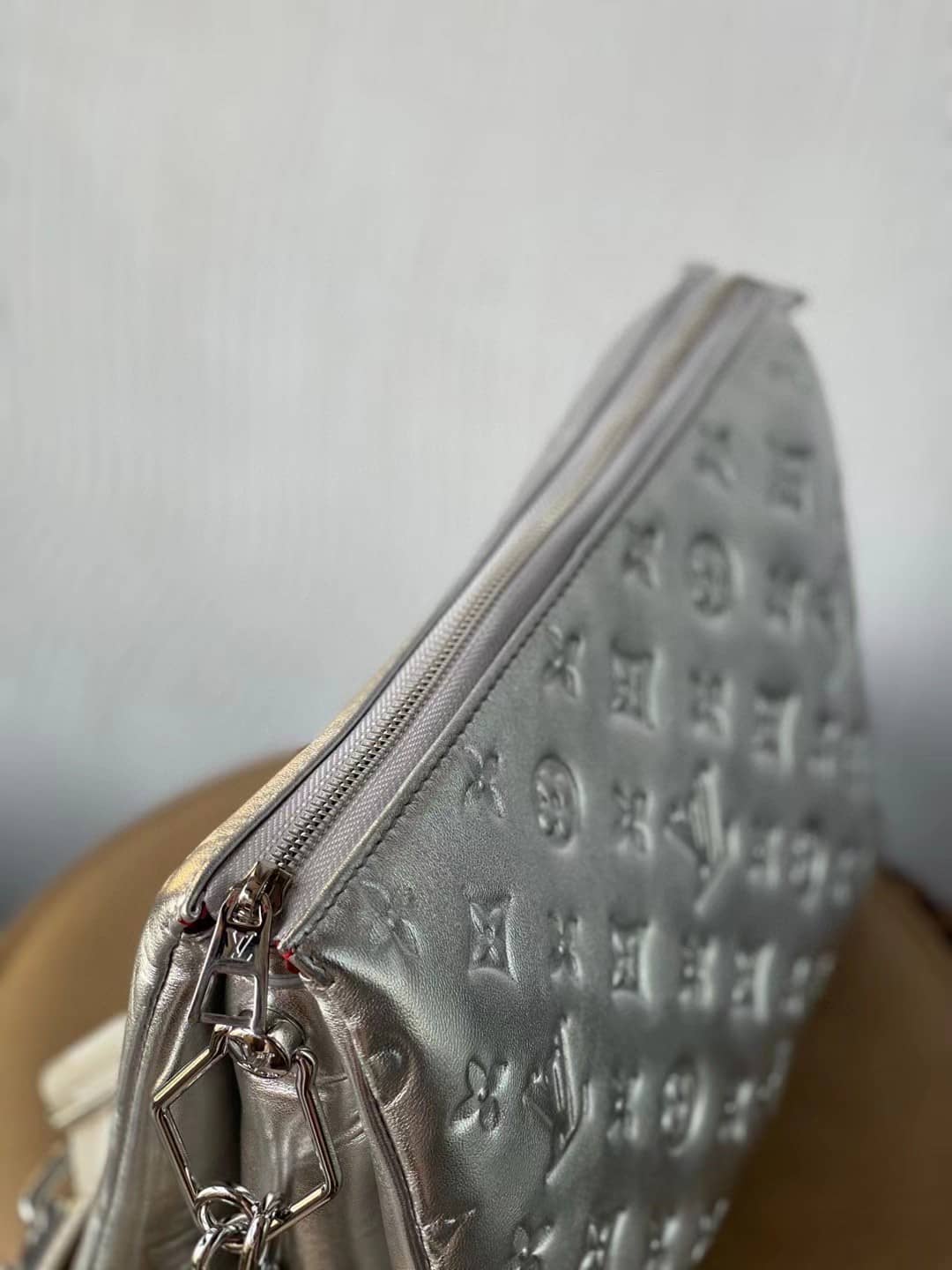 Best Replica L0vis Vvtt0n Coussin PM M57913 Replica Shoulder Bag(ColaReps)