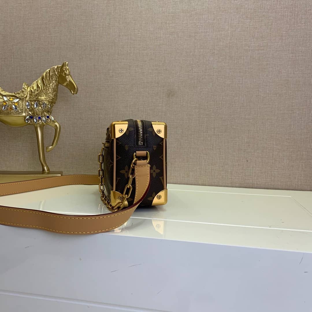 L0vis Vvtt0n Mini Soft Trunk Monogram Replica Bag M68906
