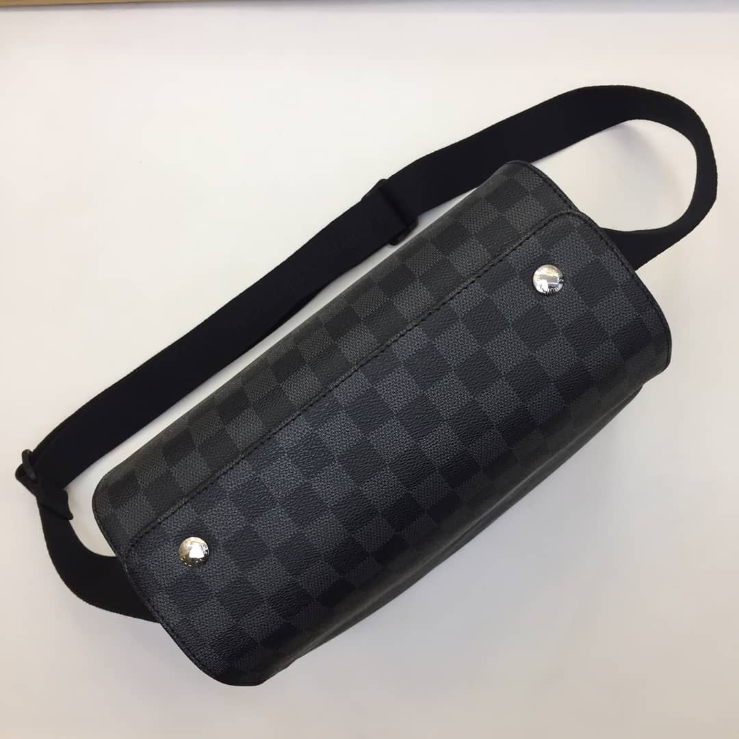 L0vis Vvtt0n Naviglio Leather Shoulder Bag Replica Black N45255