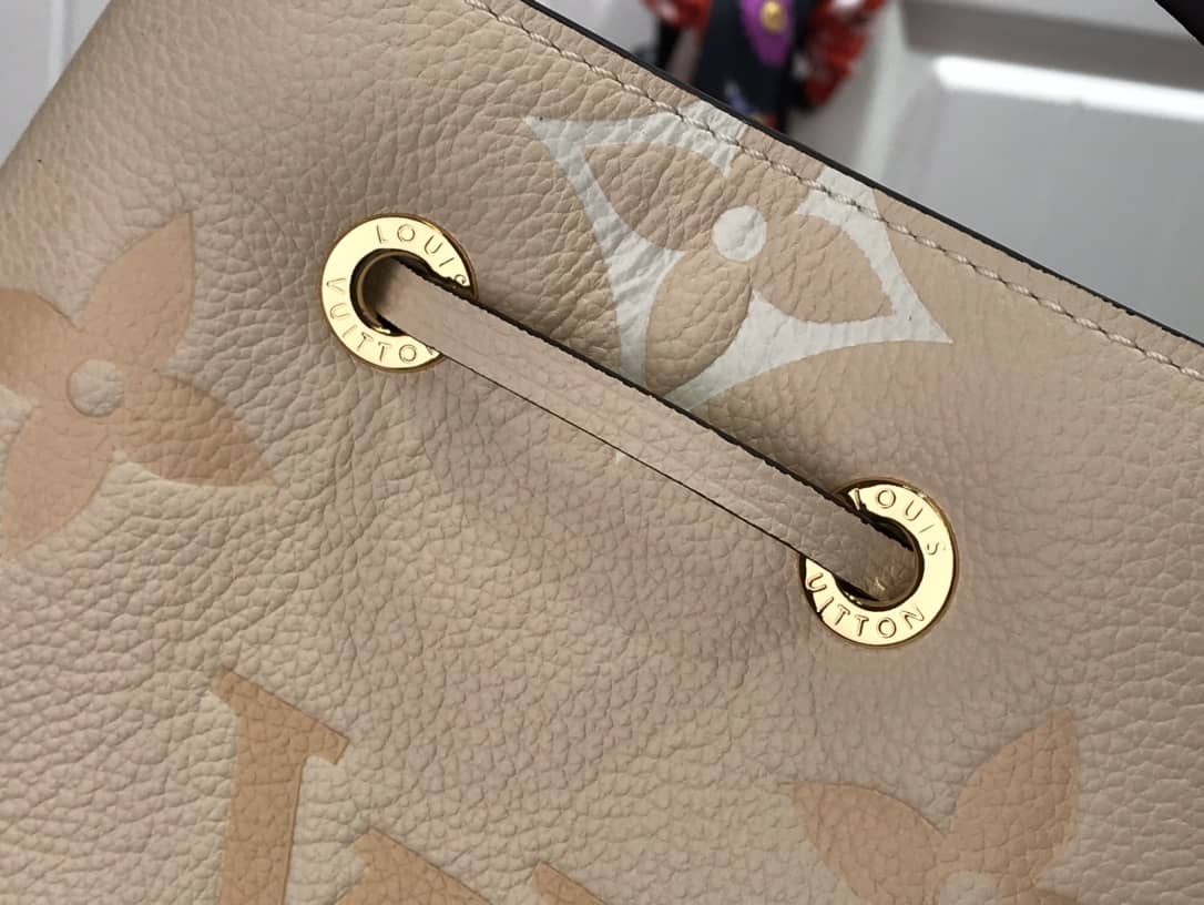 L0vis Vvtt0n BB Neo Noe Replica Monogram Bag Yellow M45716