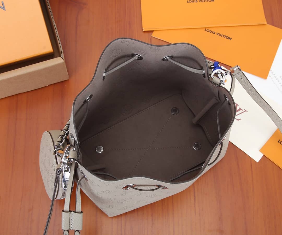 L0vis Vvtt0n Bella Leather Replica Shoulder Bag Gray M57070