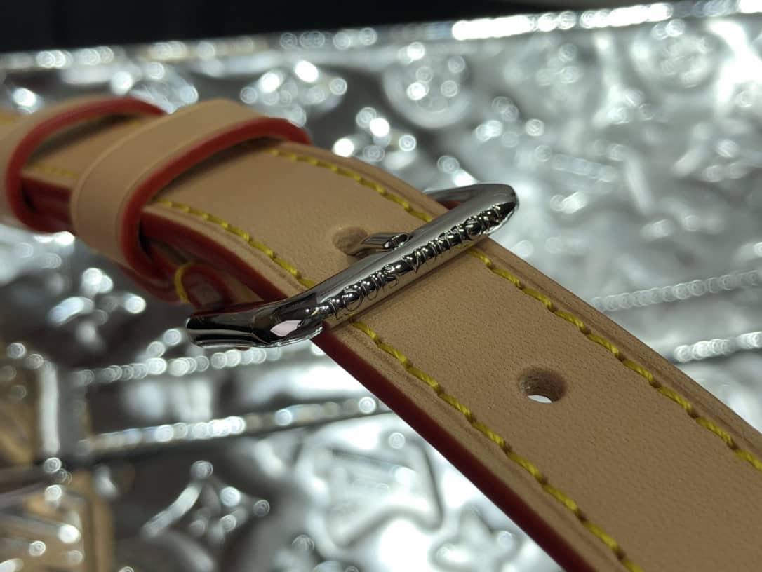 L0vis Vvtt0n Sac Plat Monogram Mirror Coated Shoulder Bag Replica Silver M45884