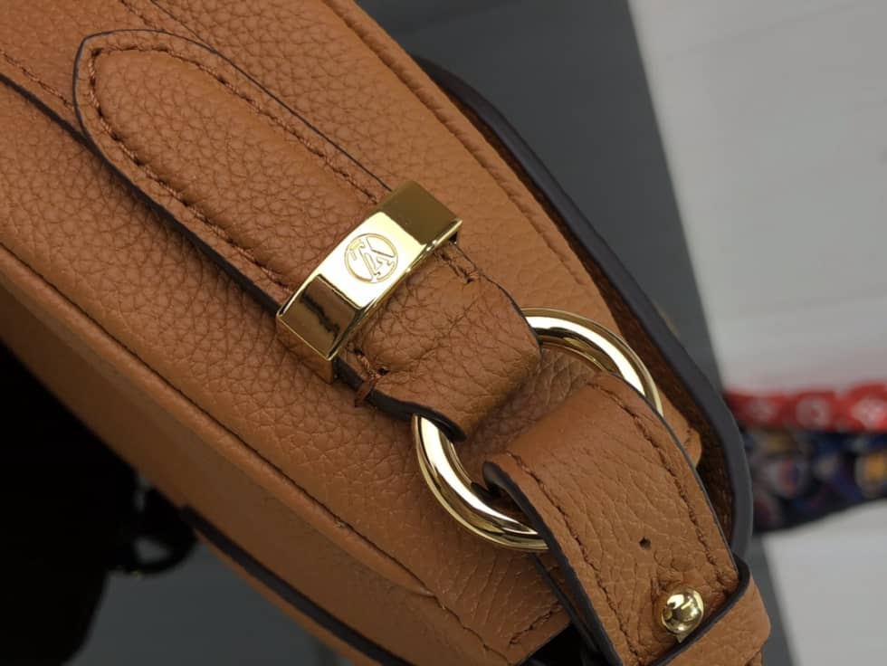 L0vis Vvtt0n Pont 9 Soft Leather PM Orange M58727 Replica Crossbody Bag