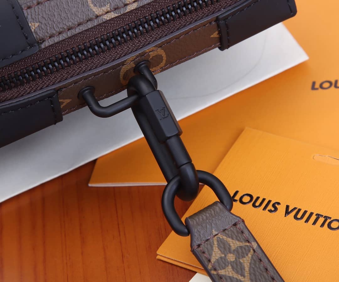 L0vis Vvtt0n Soft Trunk Replica Wallet Brown M30697