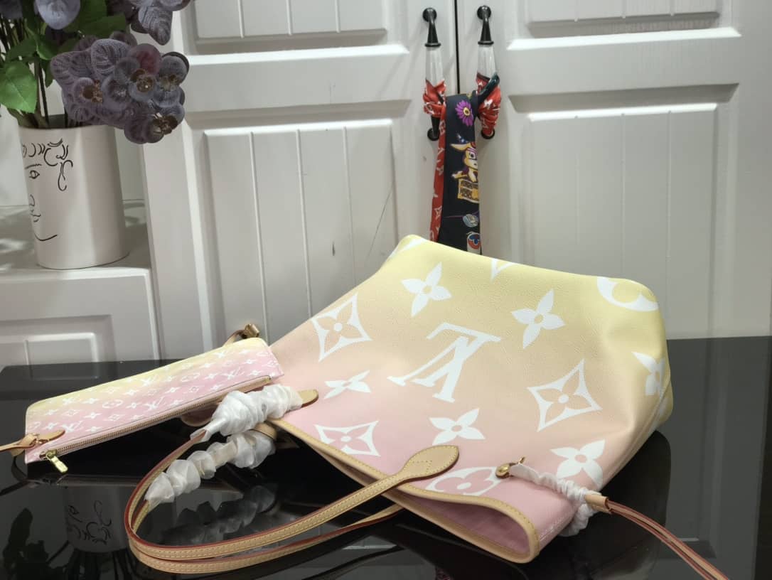 L0vis Vvtt0n By The Pool Neverfull Monogram MM Replica Tote M45680