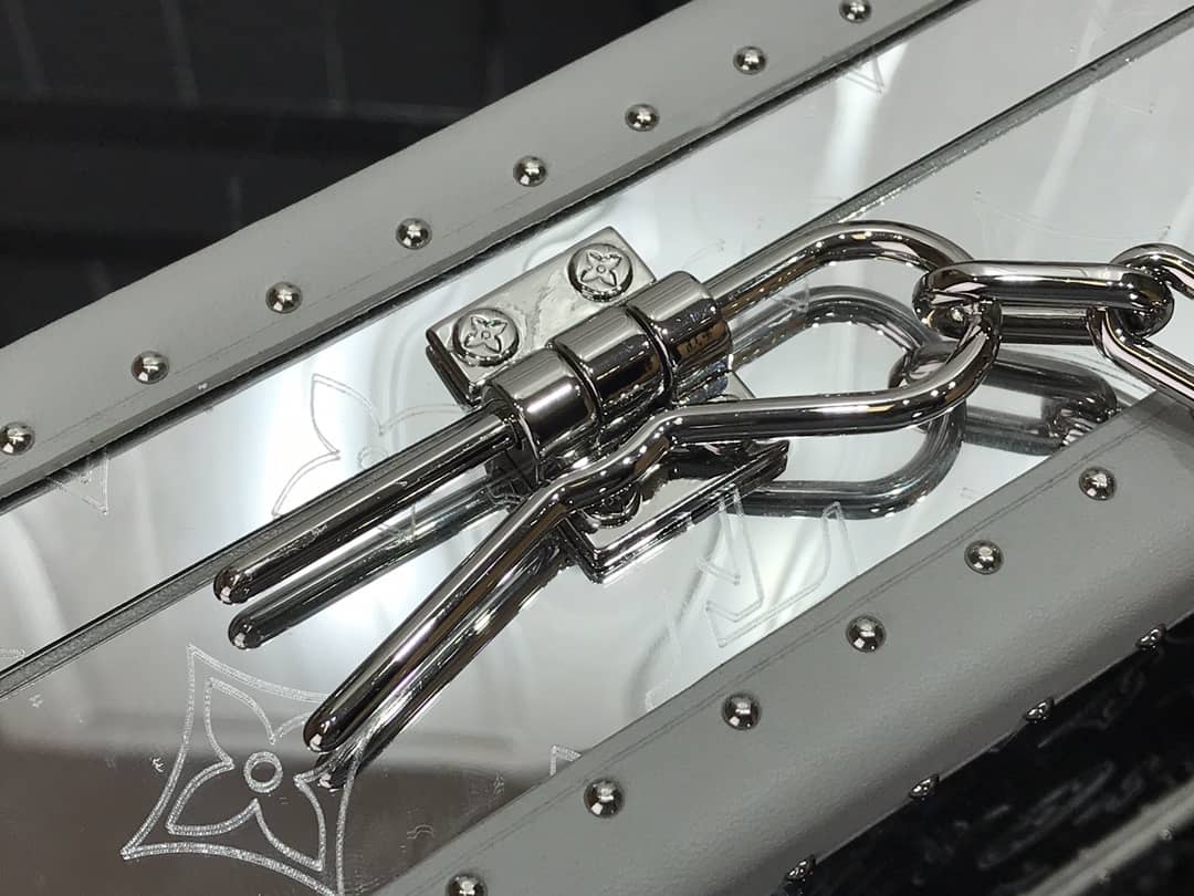 L0vis Vvtt0n Monogram Replica Clutch Box Yellow M20233