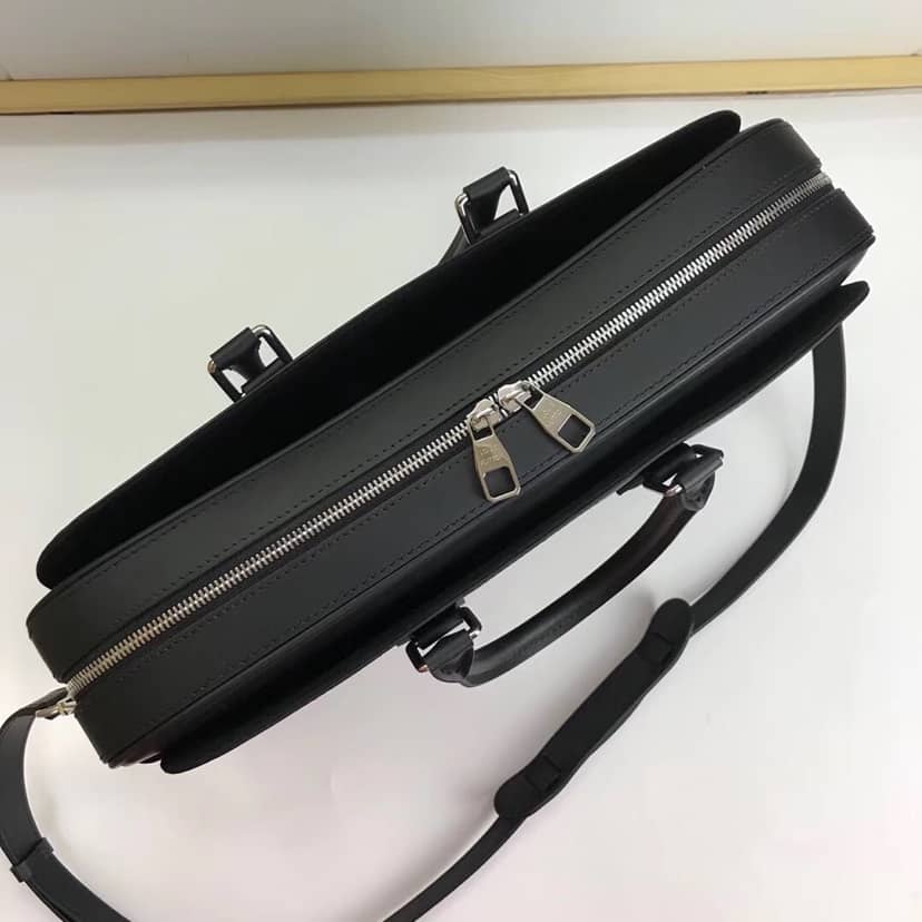 L0vis Vvtt0n Dandy MM Epi Leather Bag Replica Black M54404