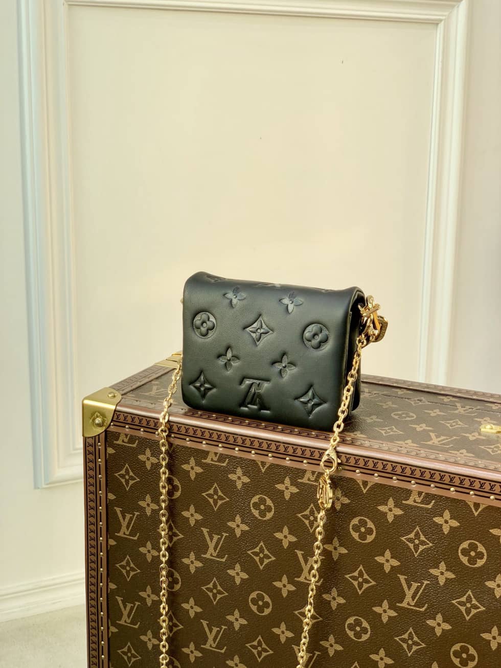 L0vis Vvtt0n Beltbag Coussin Cruise M81125 Replica Crossbody Bag