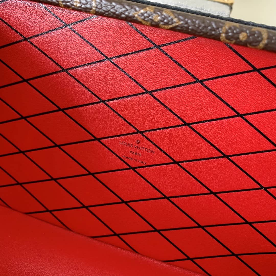 L0vis Vvtt0n Petite Malle Monogram Canvas Replica Bag Brown M40273