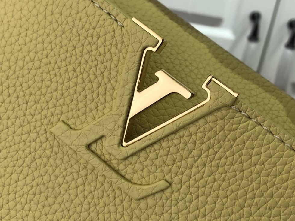 L0vis Vvtt0n Capucines Mini Yellow M58586 Replica Shoulder Bag